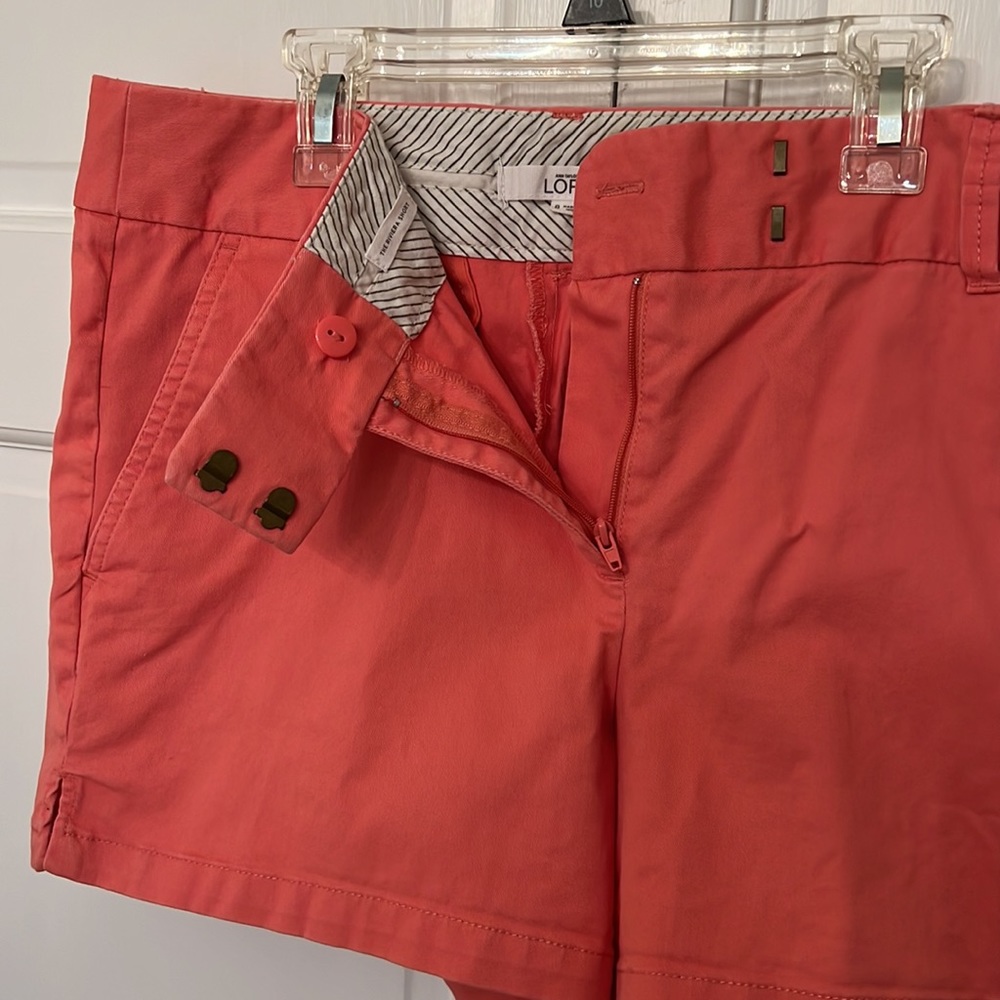 Ann Taylor Loft Riviera Short - Picture 4 of 6